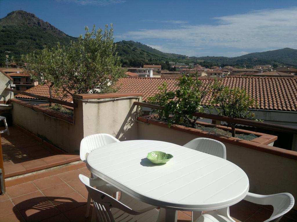 Porto Azzuro Apartment 6 Beds Порт-Аццурро Номер фото